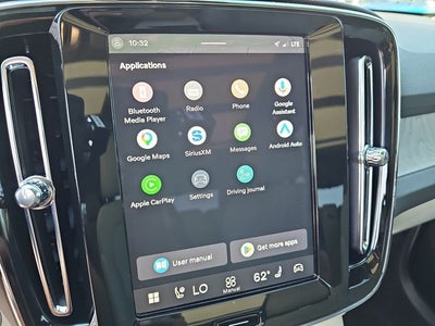 2025 Volvo XC40 B5 Plus Dark Theme