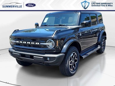 2026 Ford Bronco Outer Banks