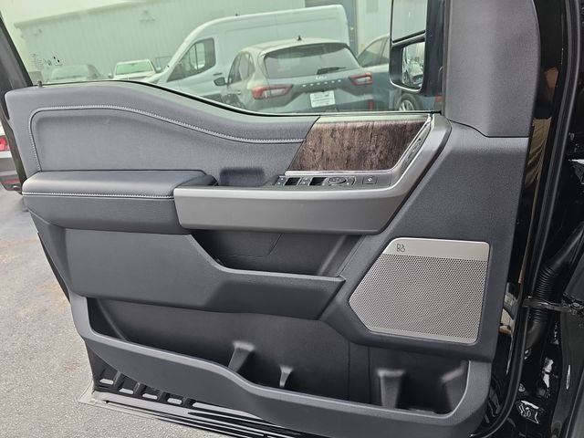 2026 Ford F-350SD Lariat DRW